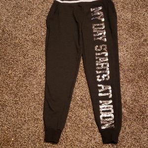 sweat pants